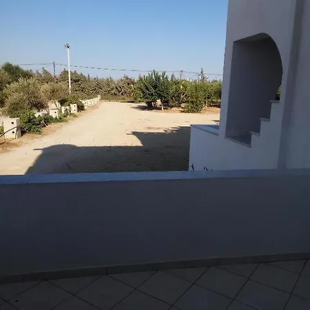 Castello Azzurro Agia Anna (Naxos)