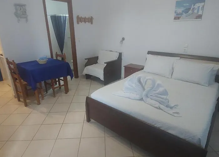 Castello Azzurro Gasthof Agia Anna (Naxos)